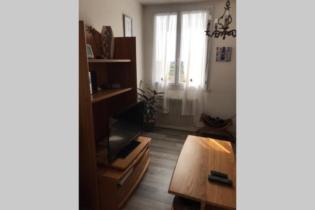 Bel Appartement Avec Vue Et Parking Prive Безие Екстериор снимка